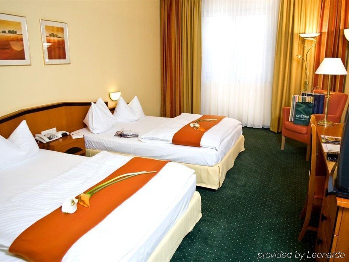 Hotel Ibb Centre 3*