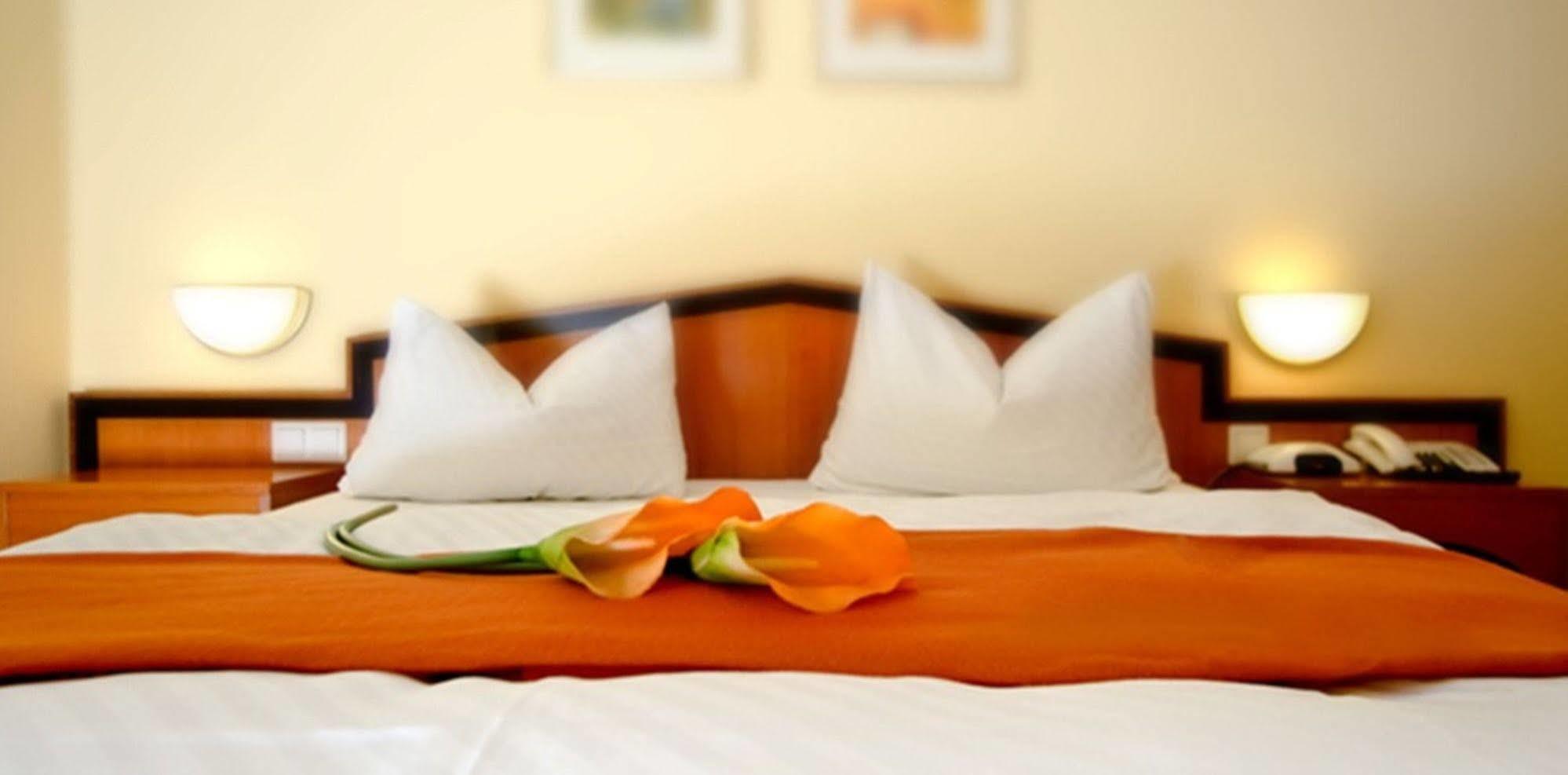 Hotel Ibb Centre 3*