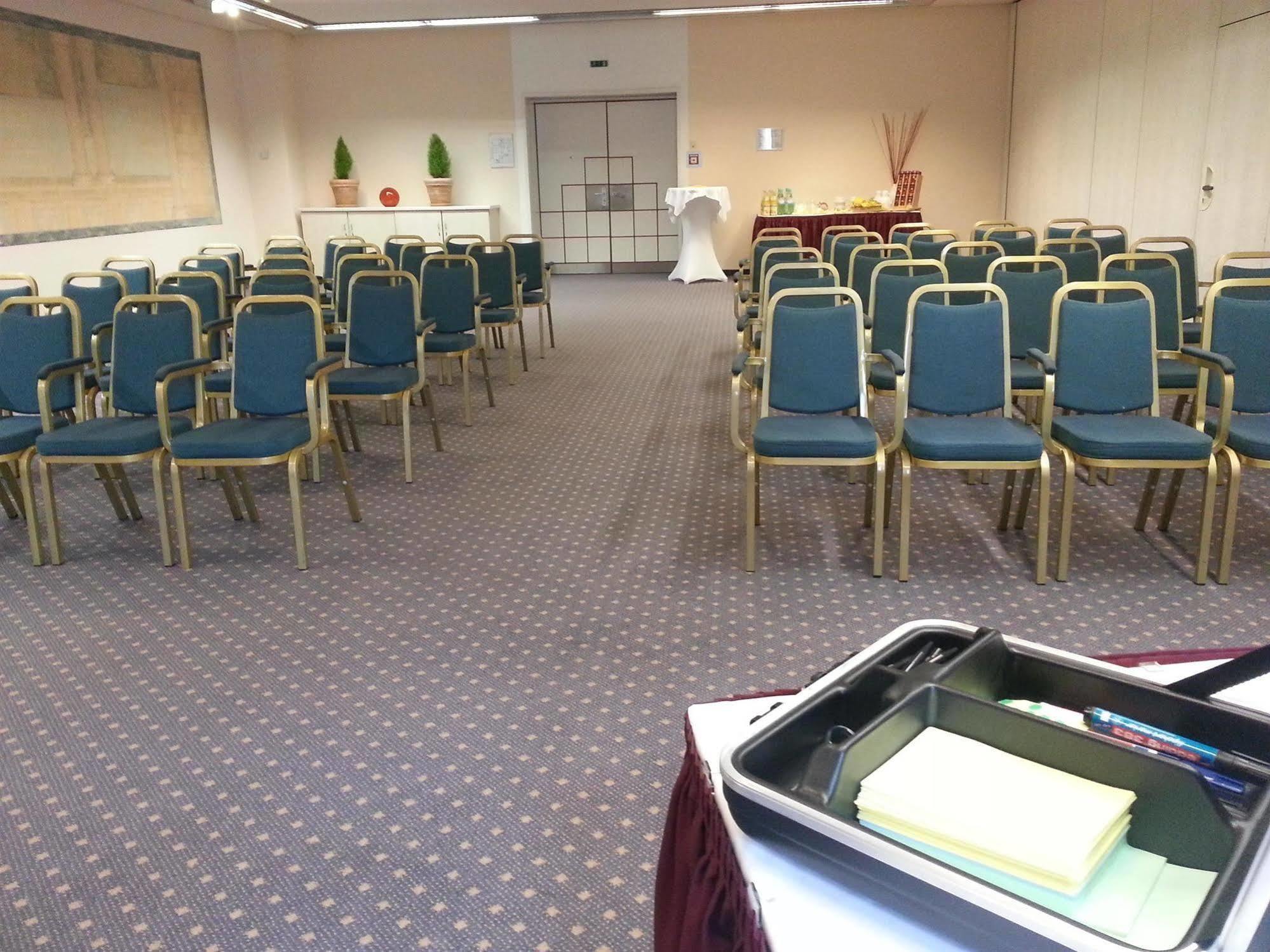 Ibb Centre 3*