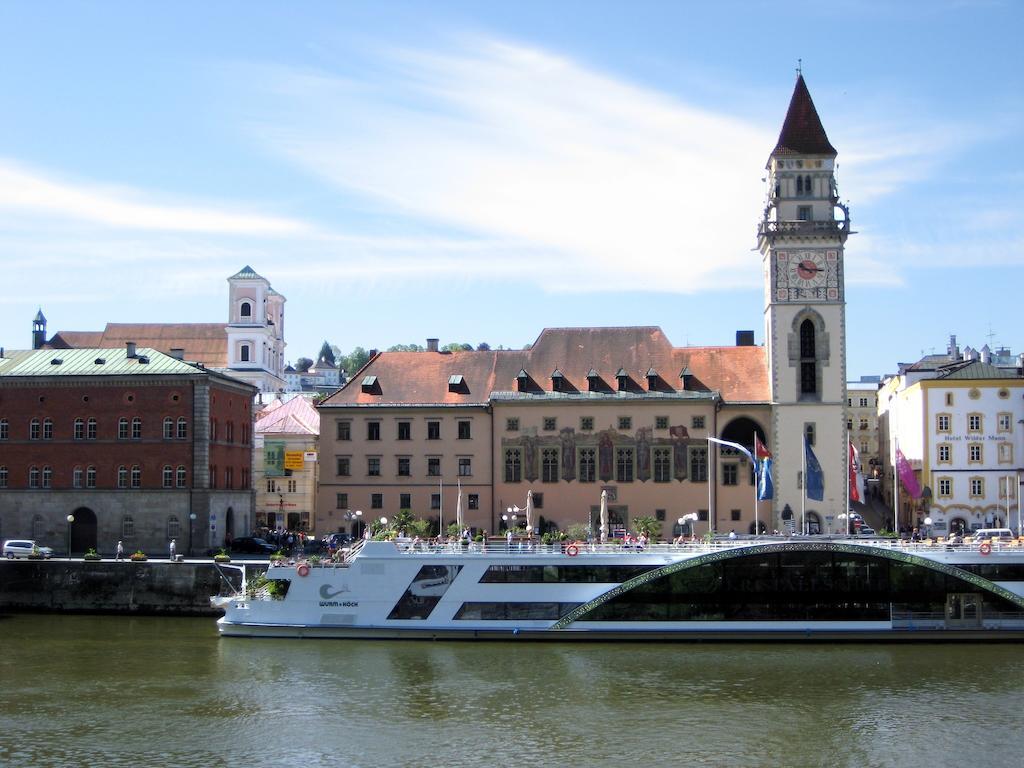 Hotel Ibb Centre 3*